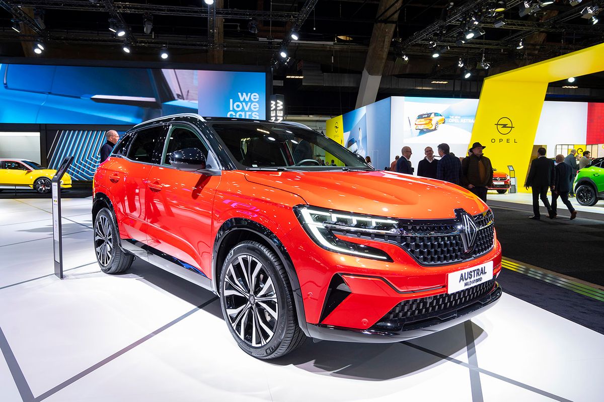 100th European Motor Show
BRUSSELS, BELGIUM - JANUARY 13: Renault Austral mild hybrid compact crossover SUV family car at Brussels Expo on January 13, 2023 in Brussels, Belgium. (Photo by Sjoerd van der Wal/Getty Images)