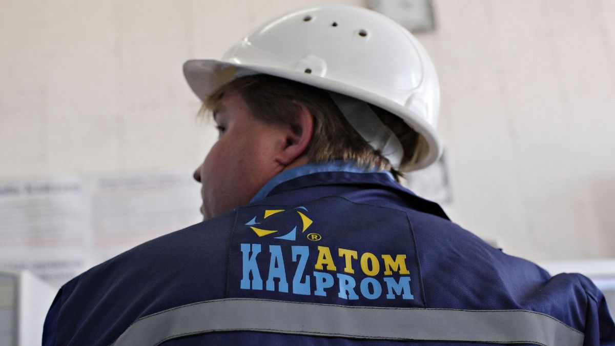 KAZAKHSTAN - OCTOBER 18:  A Kazatomprom employee works at a computer monitoring station in Kyzemshek, Kazakhstan, on Thursday, Oct. 18, 2007. 
