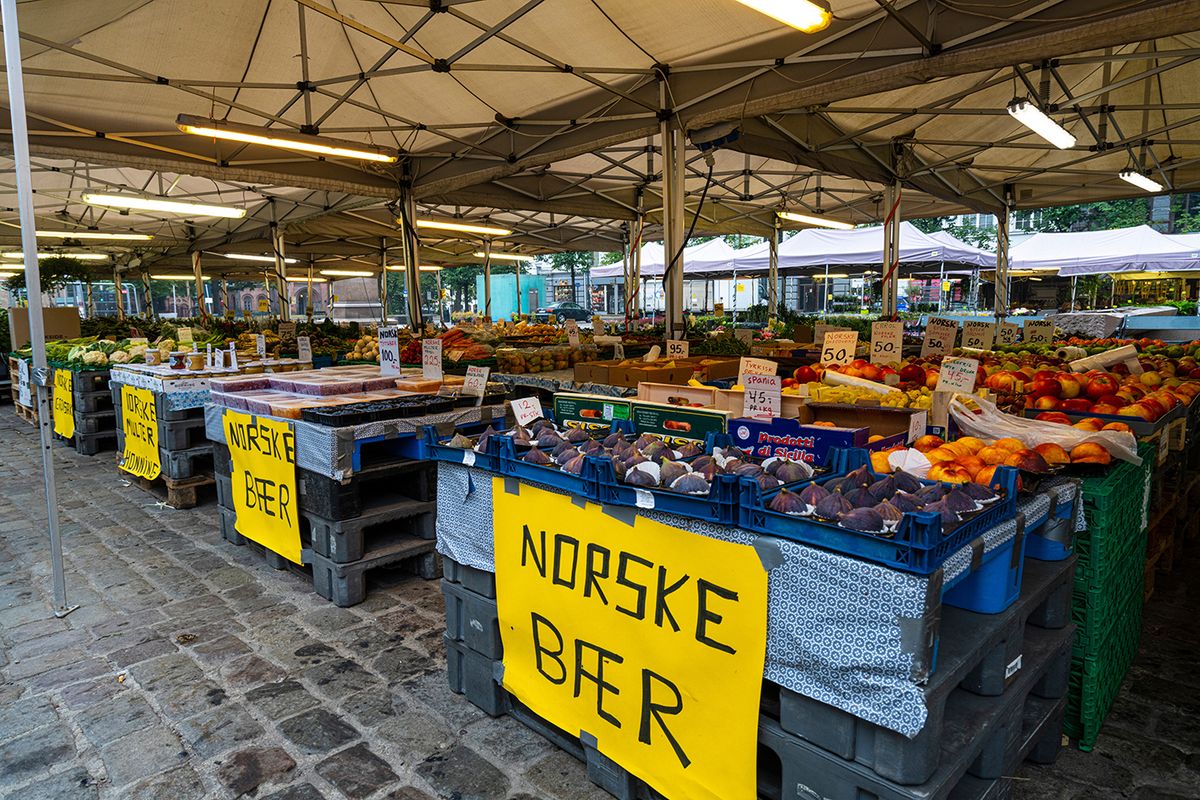 Oslo,,Norway.,September,2021.,The,Stalls,Selling,Fruit,And,Vegetables
Oslo, Norway. September 2021. the stalls selling fruit and vegetables in the market in a square in the city center