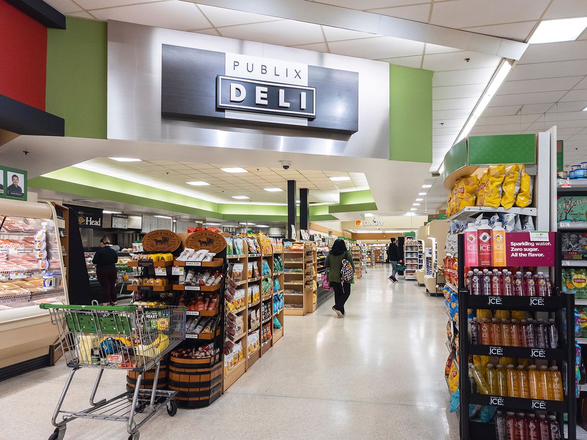 Orlando,,Florida,-,February,8,,2022:,Horizontal,Indoor,View,Of
Orlando, Florida - February 8, 2022: Horizontal Indoor View of Publix Deli Food Department.