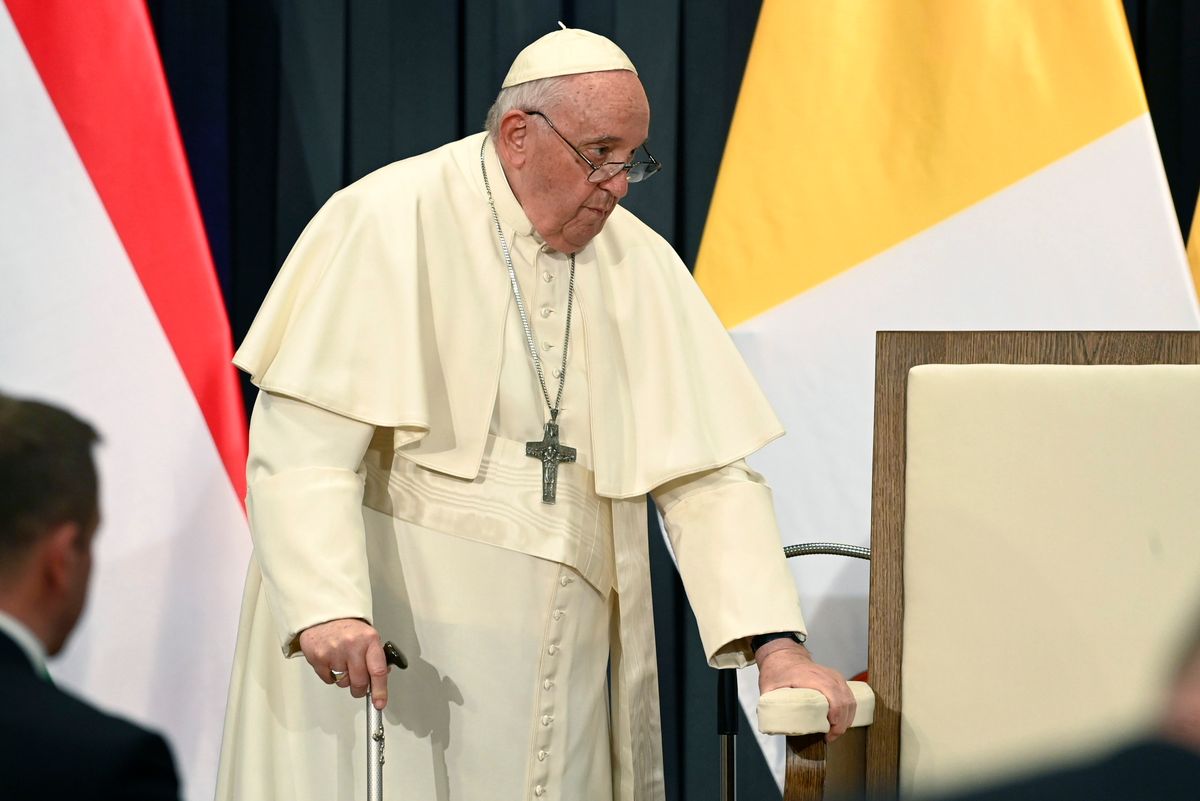FERENC pápa
Pápalátogatás - Ferenc pápa találkozója a Karmelita kolostorban