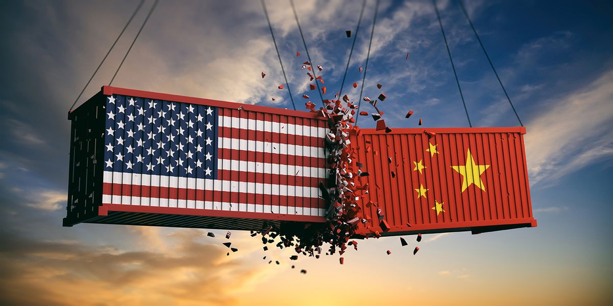 USA and China trade war. US of America and chinese flags crashed containers on sky at sunset background. 3d illustration
USA and China trade war. US of America and chinese flags crashed containers on sky at sunset background. 3d illustration