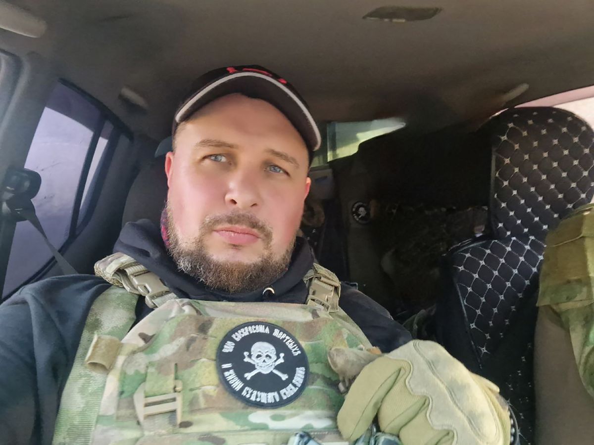 This undated handout picture obtained on the Telegram account of Russian military blogger Vladlen Tatarsky, whose real name is Maxim Fomin, shows him at an undisclosed location. - A leading Russian military blogger was killed on April 2, 2023 in an explosion at a cafe in Russia's second-largest city of Saint Petersburg, the interior ministry said. "One person was killed in the incident. He was military correspondent Vladlen Tatarsky," the ministry said on Telegram. 