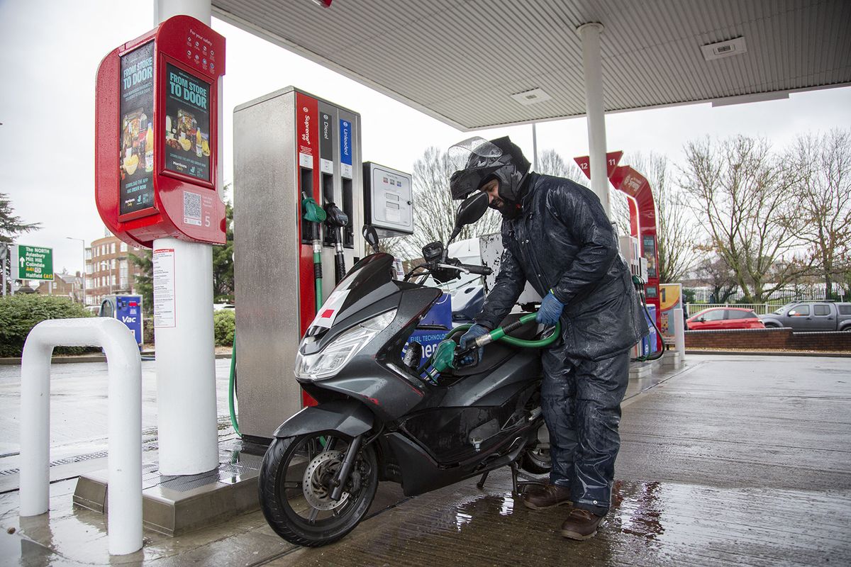 Gas stations in London
LONDON, UK - FEBRUARY 15: A view of a gas station as fuel prices increase in London, United Kingdom on February 15, 2022. Rasid Necati Aslim / Anadolu Agency (Photo by Rasid Necati Aslim / ANADOLU AGENCY / Anadolu Agency via AFP)