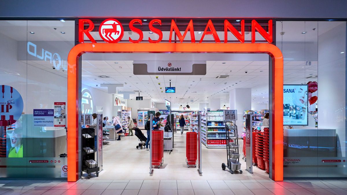 Már másodszor emel bért idén a Rossmann