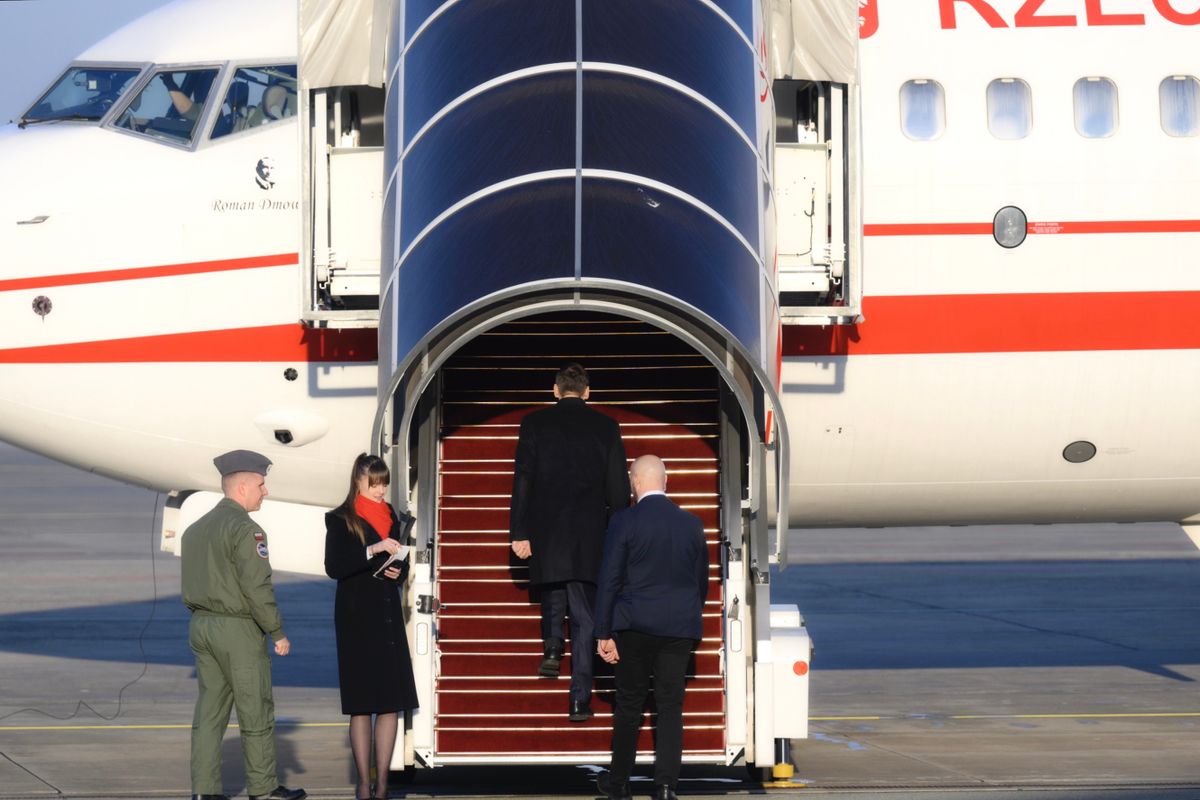 Polish PM Mateusz Morawiecki boards a government Boeing 737 after his press conference at the 1st Transport Aviation Base in Warsaw, Poland on 11 April, 2023. The Polish Prime Minister is setting out on a three day visit to the United States.  