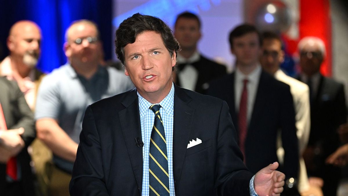 2022 FOX Nation Patriot AwardsHOLLYWOOD, FLORIDA - NOVEMBER 17: Tucker Carlson speaks during 2022 FOX Nation Patriot Awards at Hard Rock Live at Seminole Hard Rock Hotel & Casino Hollywood on November 17, 2022 in Hollywood, Florida. (Photo by Jason Koerner/Getty Images)