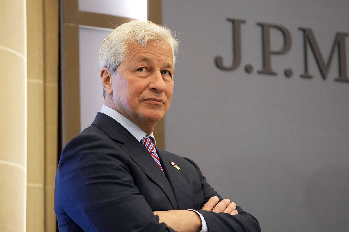FRANCE-BANKING-POLITICS JP Morgan CEO Jamie Dimon looks on during the inauguration of the new French headquarters of US' JP Morgan bank on June 29, 2021 in Paris. American bank JP Morgan's new trading floor is the latest example of how Brexit is changing Europe's financial landscape since January. (Photo by Michel Euler / POOL / AFP)