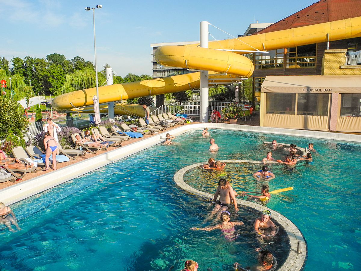 Zalakaros,,Hungary,-,July,4,,2018:,Vacationers,At,The,Pool