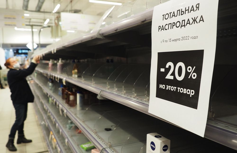 St,Petersburg,,Russia-03-12-2022:,Total,Sale,In,The,Finnish,Supermarket,"prisma"
Oroszország, orosz kiskereskedelem