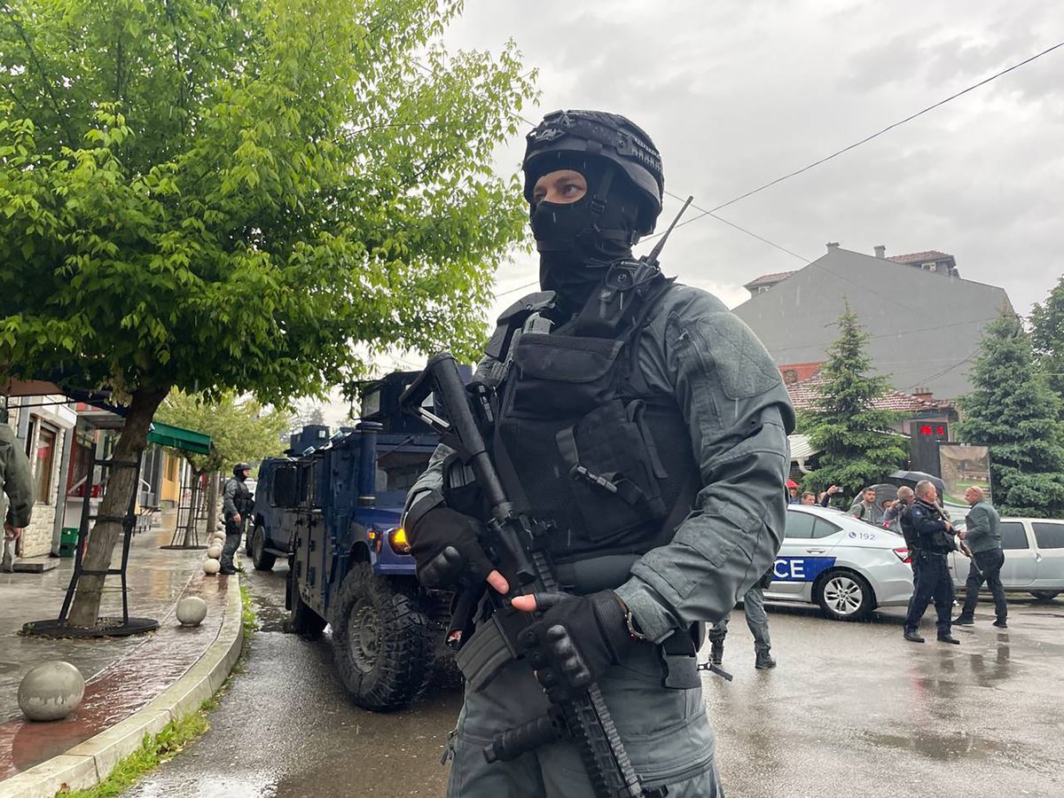 Tension mounts in Kosovo as local Serbs in Zvecan clash with police