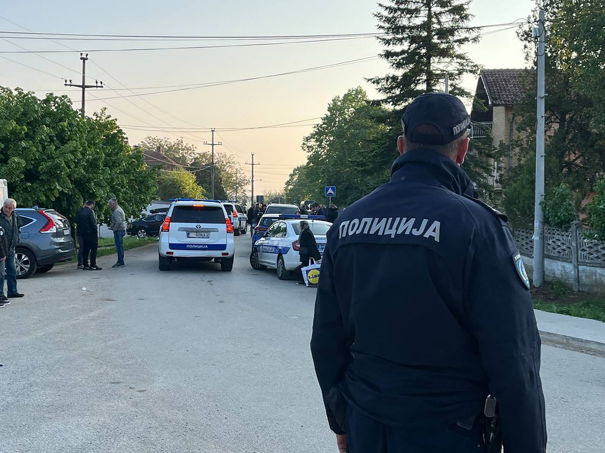 Man opens fire in Serbia, killing at least 10 people
Szerbia, szerbiai mészárlás lövöldözés