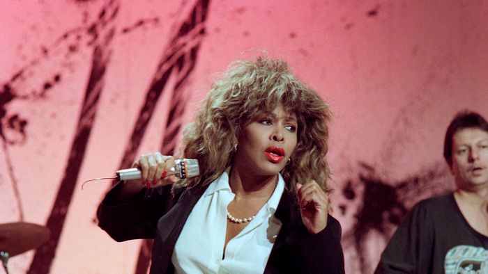 FILES-ENTERTAINMENT-MUSIC-US-SWITZERLAND