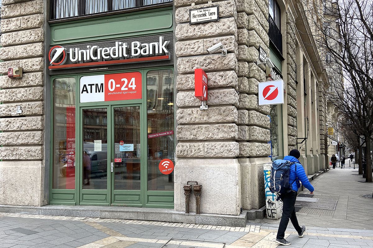 20220228 Budapest 
Unicredit Bank 
Bankfiók

Fotó: Kallus György  LUS  Világgazdaság  VG
