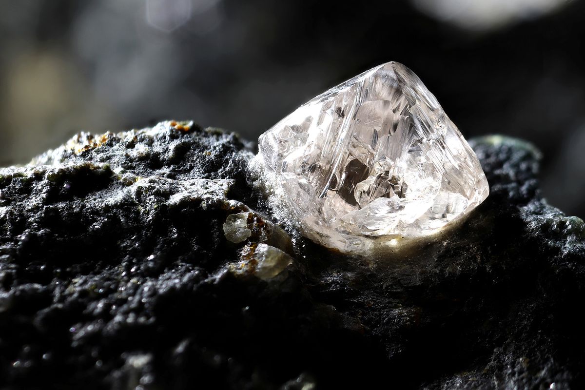 Natural,Diamond,Nestled,In,Kimberlite
natural diamond nestled in kimberlite