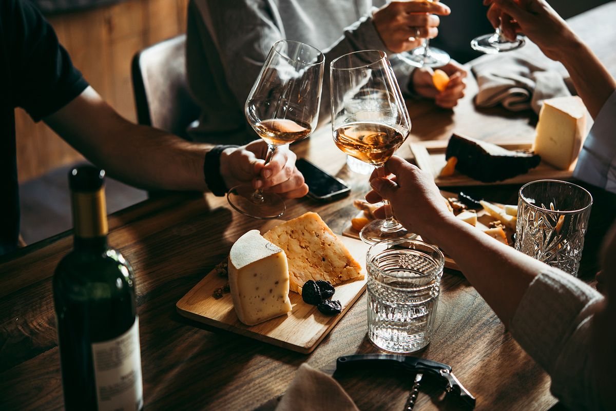 Wine,And,Cheese,Served,For,A,Friendly,Party,In,A
Wine and cheese served for a friendly party in a bar or a restaurant.