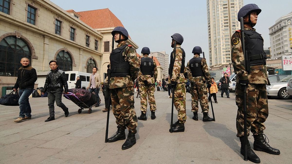 Kínai muszlimok csaptak össze rohamrendőrökkel Jünnanban 