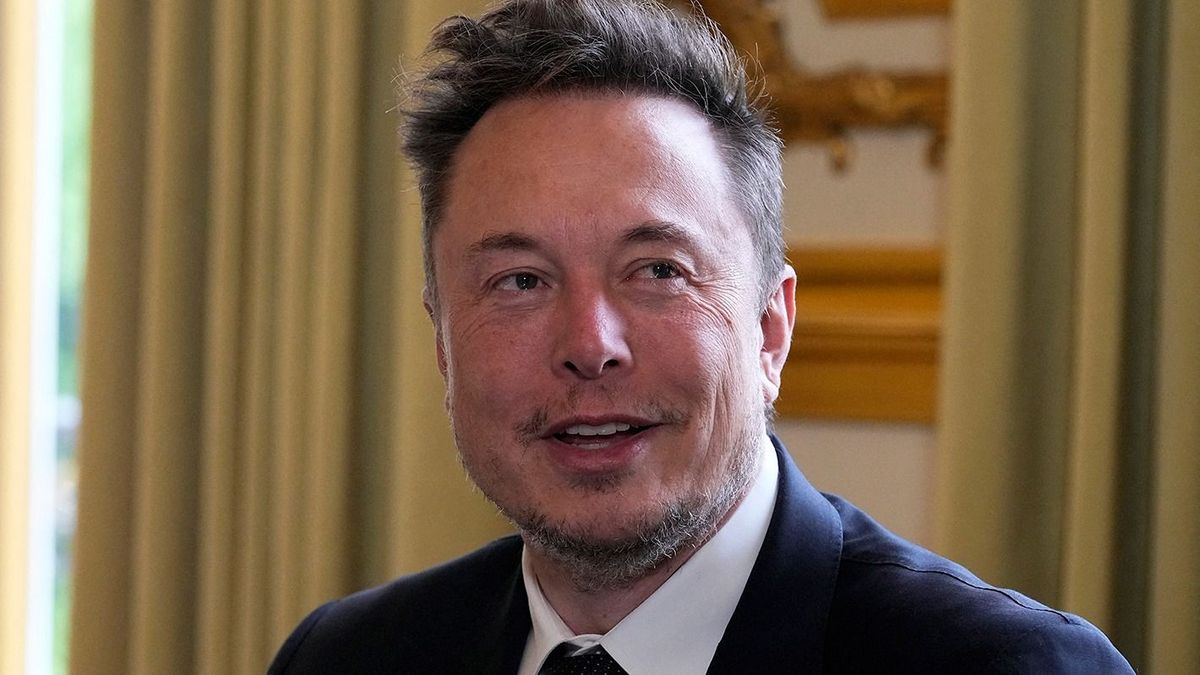 FRANCE-US-POLITICS-ECONOMY
SpaceX, Twitter and electric car maker Tesla CEO Elon Musk meets with France's President at the Elysee presidential palace in Paris on May 15, 2023. (Photo by Michel Euler / POOL / AFP)