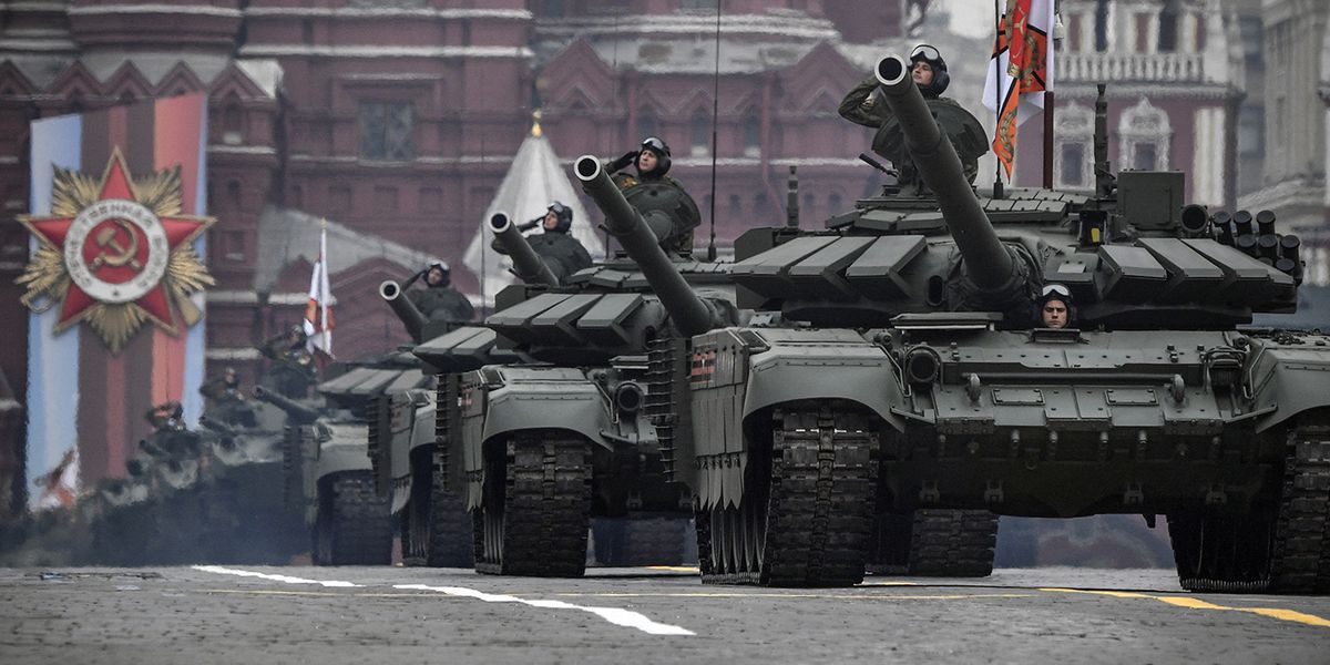RUSSIA-HISTORY-WWII-MILITARY-PARADE
Russian tanks T-72 B3 roll through Red Square during the Victory Day military parade in downtown Moscow on May 9, 2019. Russia celebrates the 74th anniversary of the victory over Nazi Germany. (Photo by Alexander NEMENOV / AFP)