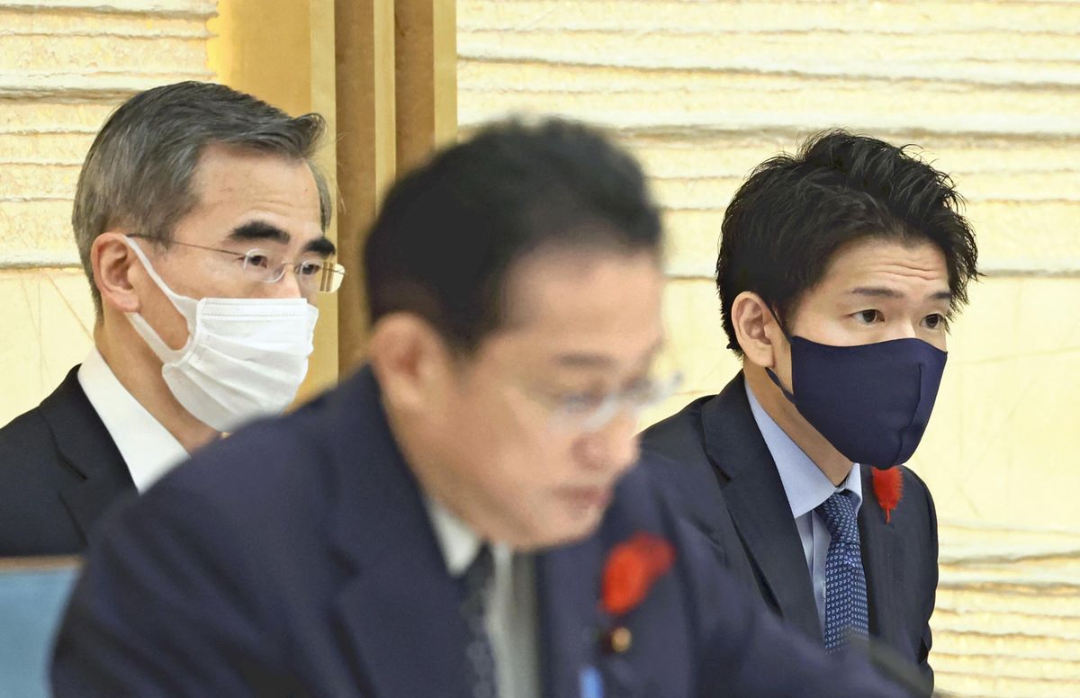 Japan's PM Kishida's son to resign as secreatary