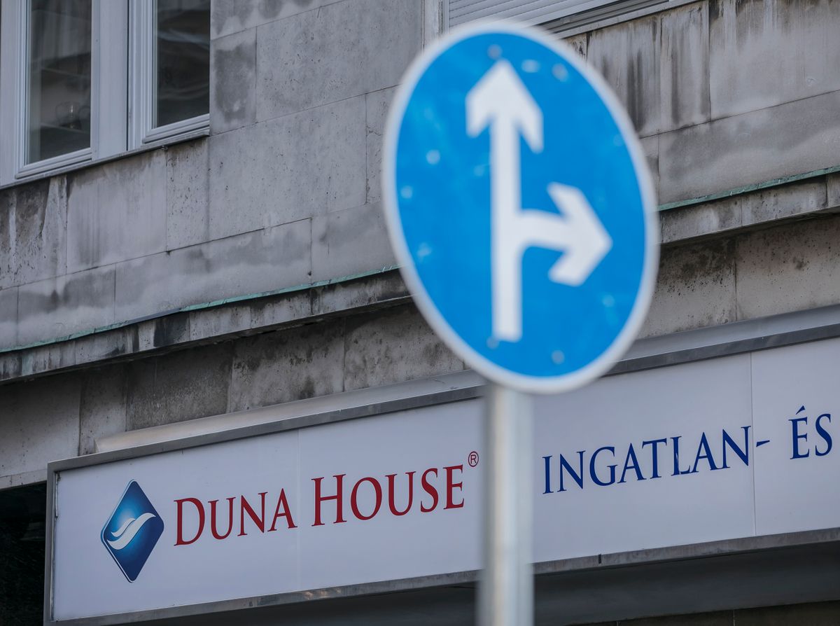 Duna House ingatlan iroda. foto: Vémi Zoltán 2018.03.22.