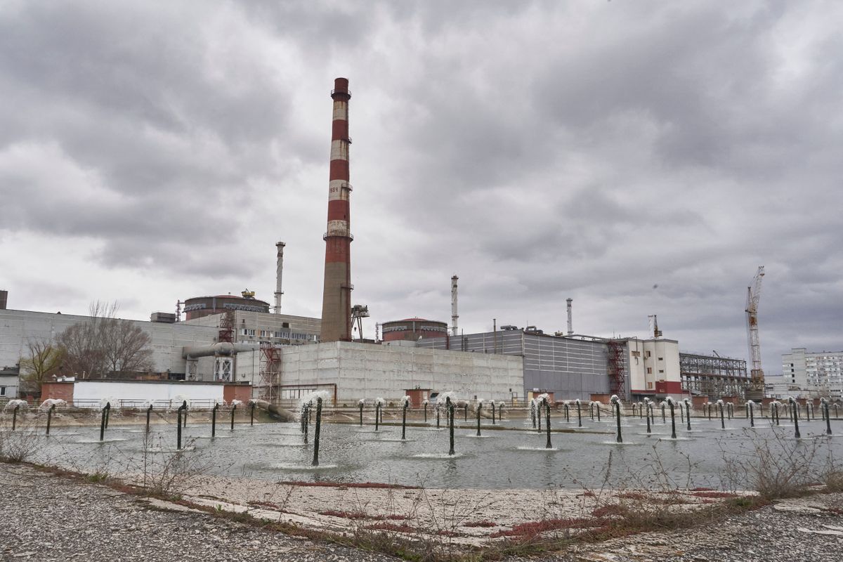 A general view of the Russian-controlled Zaporizhzhia nuclear power plant in southern Ukraine on March 29, 2023.
zaporizzsjai atomerőmű, orosz-ukrán háború