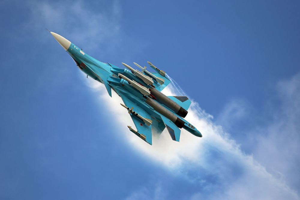 Zhukovsky,-,August,26,,2015:,Russian,Fighter,Su-34,Shows,Demonstration