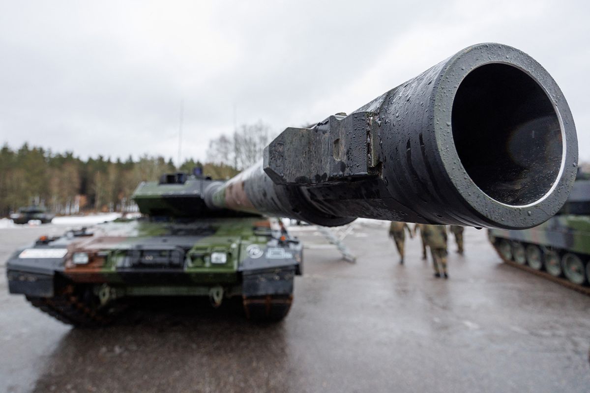 Bundeswehr to receive new Leopard 2 A7V tanks 03 February 2023, Bavaria, Pfreimd: A new German Army Leopard 2 A7V tank stands on the barracks grounds during the ceremonial handover for Tank Battalion 104. Tank Battalion 104 will gradually be equipped with Leopard 2 A7V main battle tanks over the coming months. The suffix 2 A7V refers to the 7th development stage of the Leopard 2 and the "V" stands for "improved. Photo: Daniel Karmann/dpa (Photo by DANIEL KARMANN / DPA / dpa Picture-Alliance via AFP)