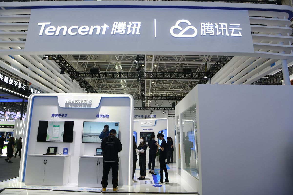 FUZHOU, CHINA - APRIL 26:People visit Tencent Cloud booth during an achievement exhibition of the 6th Digital China Summit on April 26, 2023 in Fuzhou, Fujian Province of China. 