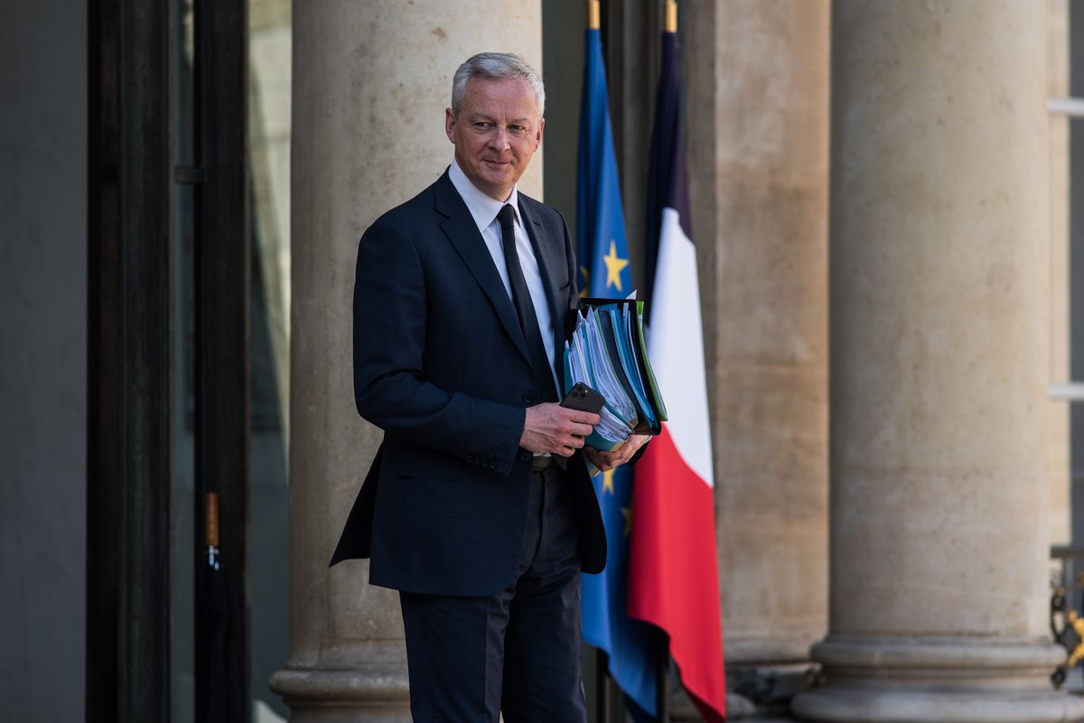 Economy and Finance Minister Bruno Le Maire leaves the Elysee Palace after the Council of Ministers, in Paris, 19 April, 2023. 