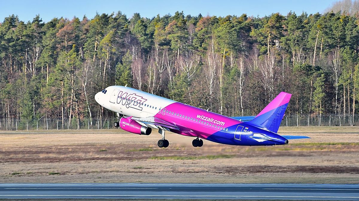 Ukrajnában ragadt Wizz Air-repülőgépek: a légitársaság pontosan elmagyarázta, mi történt az utasszállítóival