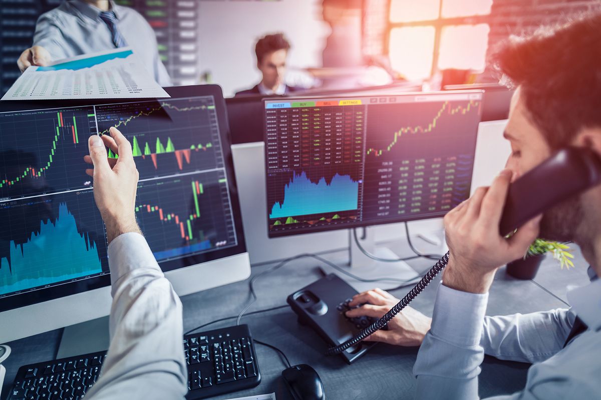 Business,Team,Investment,Trading,Do,This,Deal,On,A,Stock
Business team investment trading do this deal on a stock exchange. People working in the office.