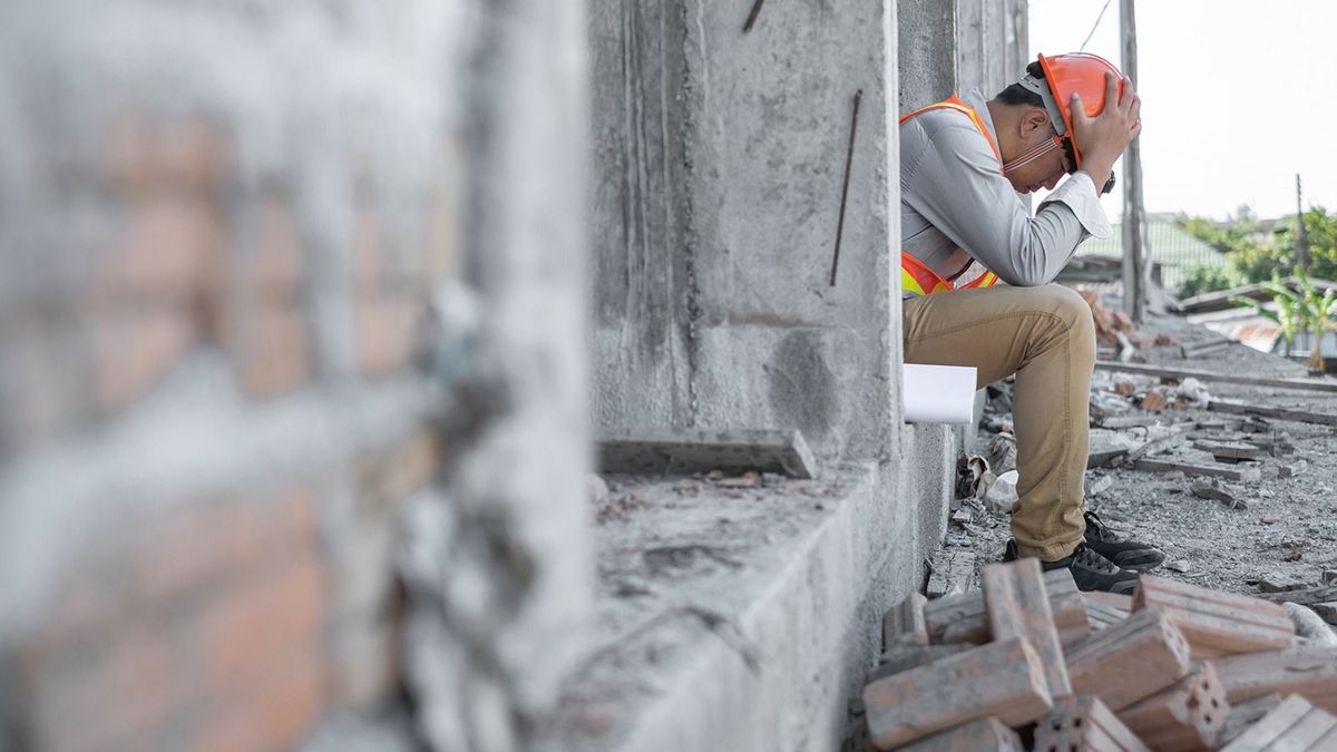 Úgy tűnik a gazdagok még gazdagabbak lettek: egyszerre nőtt a háztartások jövedelme és a szegénység