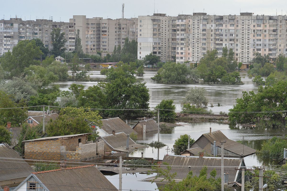UKRAINE-CRISIS-KAKHOVKA-DAM-COLLAPSE(230612) -- KHERSON, June 12, 2023 (Xinhua) -- This photo taken on June 10, 2023 shows a flooded area in the Kherson region. The Kakhovka hydroelectric power plant was destroyed on Tuesday, causing a decrease of the dam water level and massive flooding in nearby areas. (Photo by Peter Druk/Xinhua)Xinhua News Agency / eyevineContact eyevine for more information about using this image:T: +44 (0) 20 8709 8709E: info@eyevine.comhttp://www.eyevine.com