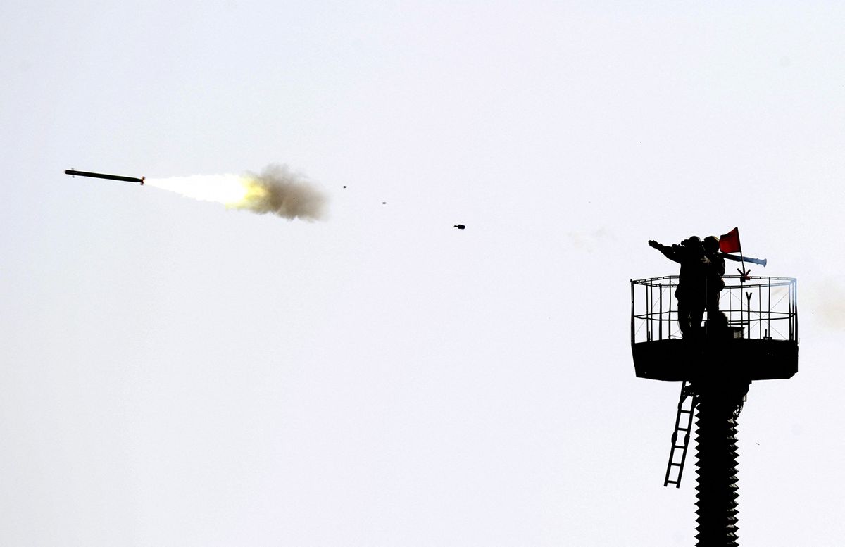Stinger" type anti-aircraft missileStinger" type anti-aircraft missileFILED - 06 October 2010, Schleswig-Holstein, Todendorf: An Army soldier fires a Stinger anti-aircraft missile at a firing range in Todendorf, Schleswig-Holstein. Photo: Carsten Rehder/dpa (Photo by CARSTEN REHDER / DPA / dpa Picture-Alliance via AFP)