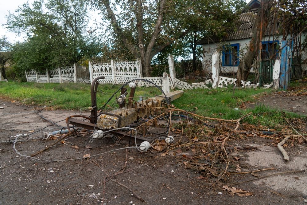 War,In,Ukraine.,2022,Russian,Invasion,Of,Ukraine.,Countryside.,Electrical