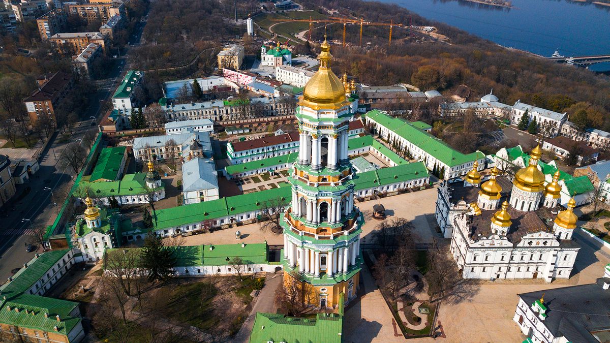 Kiev,Pechersk,Lavra,In,A,Sunny,Day,,,Drone,View
kiev Pechersk Lavra in a sunny day , drone view