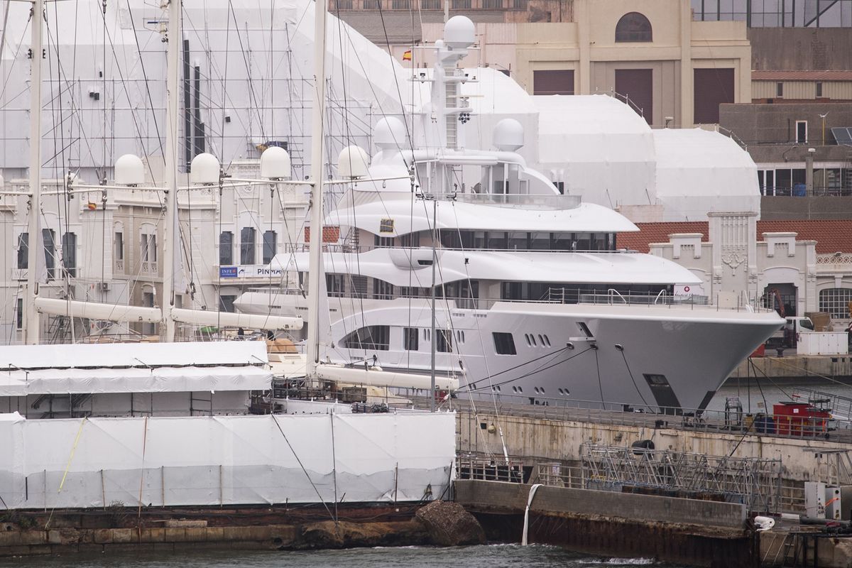 Grenadines-flagged yacht "Valerie" belonging to Russian oligarch seized in Spain