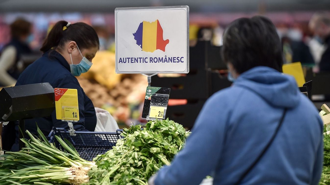 Bucharest,,Romania,-,April,15,,2020:,People,Are,Shopping,In