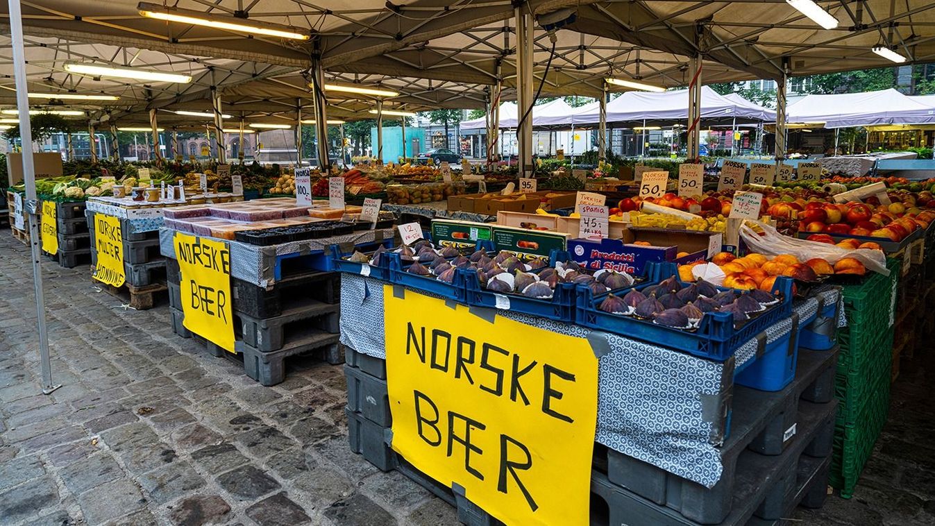 Oslo,,Norway.,September,2021.,The,Stalls,Selling,Fruit,And,Vegetables