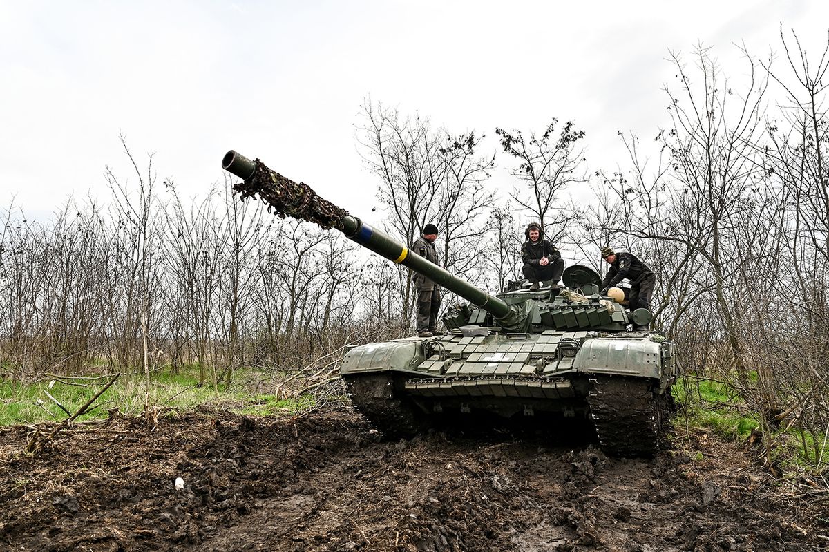 Drills of Ukraine's tank crewsUKRAINE - APRIL 5, 2023 - A T-72 tank is pictured during the training of Ukrainian tank crews for offensive operations, Ukraine.NO USE RUSSIA. NO USE BELARUS. (Photo by Dmytro Smolienko / NurPhoto / NurPhoto via AFP)