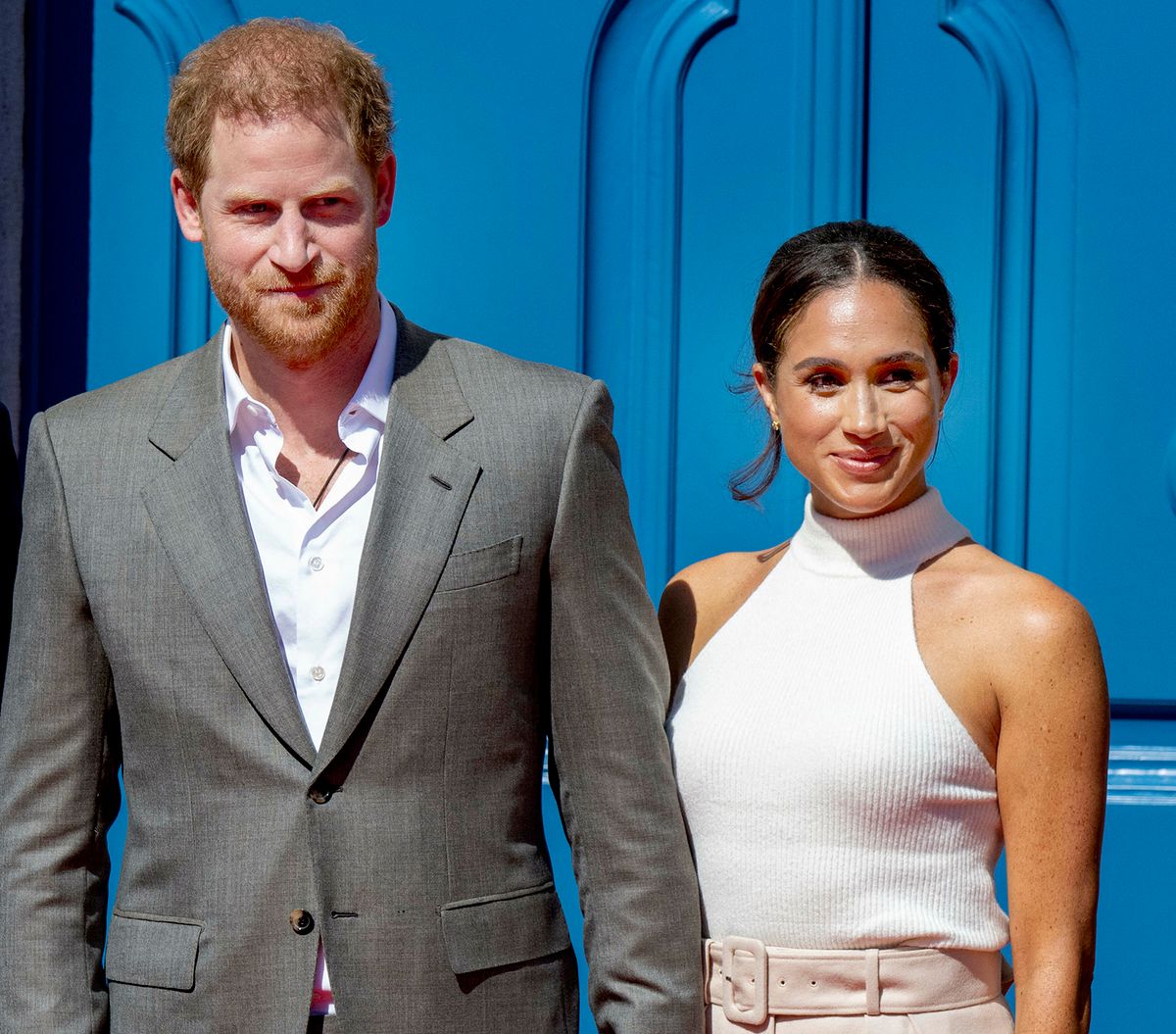 Prince Harry and Meghan, Duke and Duchess of Sussex in Dusseldorf Photo: Albert Nieboer / Netherlands OUT / Point de Vue OUT Prince Harry, Duke of Sussex and Meghan, Duchess of Sussex arrive at the townhall in Dusseldorf, on September 06, 2022, to give the kick-off of the One Year to Go event of the Invictus Games DUSSELDORF 2023 Photo: Albert Nieboer / Netherlands OUT / Point de Vue OUT (Photo by Albert Nieboer / Royal Press Europe / dpa Picture-Alliance via AFP)