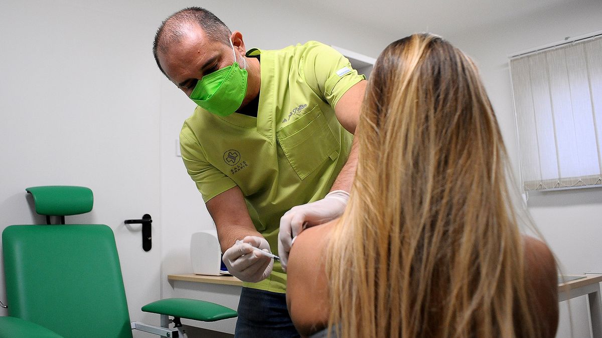 Több százezer vakcinát rendelt Magyarország az Európai Uniótól