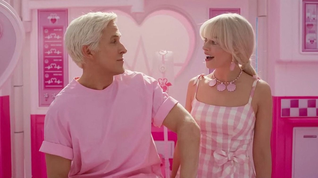 La première bande-annonce complète officielle du prochain film Barbie avec Margot Robbie et Ryan GoslingLa première bande-annonce complète officielle du prochain film Barbie avec Margot Robbie et Ryan Gosling. © Warner Bros/JLPPA/Bestimage The official full first trailer for the upcoming live action Barbie film starring Margot Robbie and Ryan Gosling. BARBIE FILM 2023La première bande-annonce complète officielle du prochain film Barbie avec Margot Robbie et Ryan Gosling. © Warner Bros/JLPPA/Bestimage The official full first trailer for the upcoming live action Barbie film starring Margot Robbie and Ryan Gosling. BARBIE FILM 2023