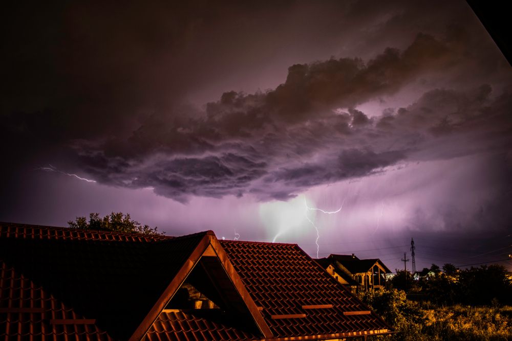 Lightning,Storm,Over,A,Residential,Area