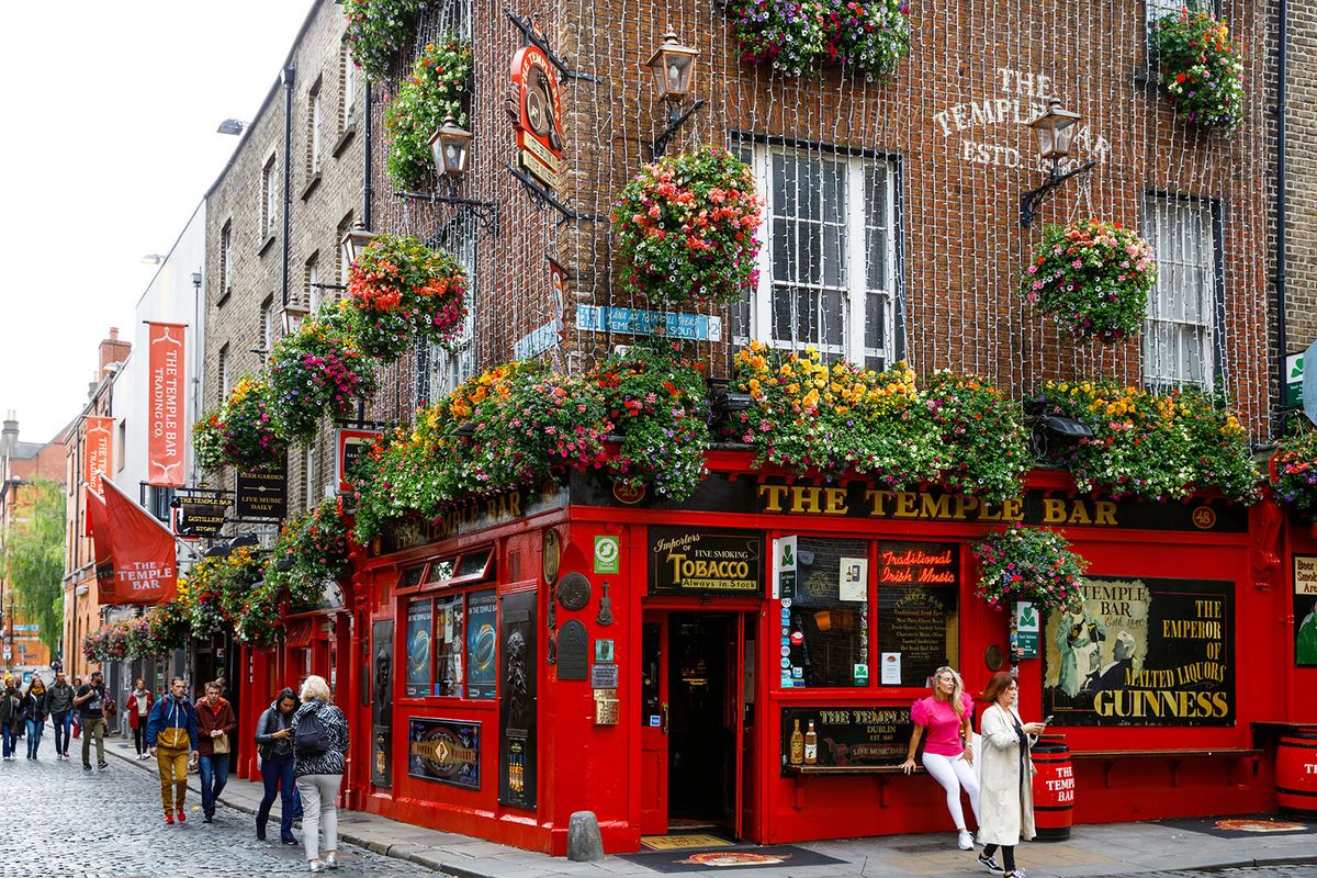 Dublin,,Ireland,-,July,1,,2019:,Temple,Bar,Is,A
DUBLIN, IRELAND - JULY 1, 2019: Temple Bar is a famous landmark in Dublins cultural quarter visited by thousands of tourists every year. The Temple Bar in the center of the Irish capital