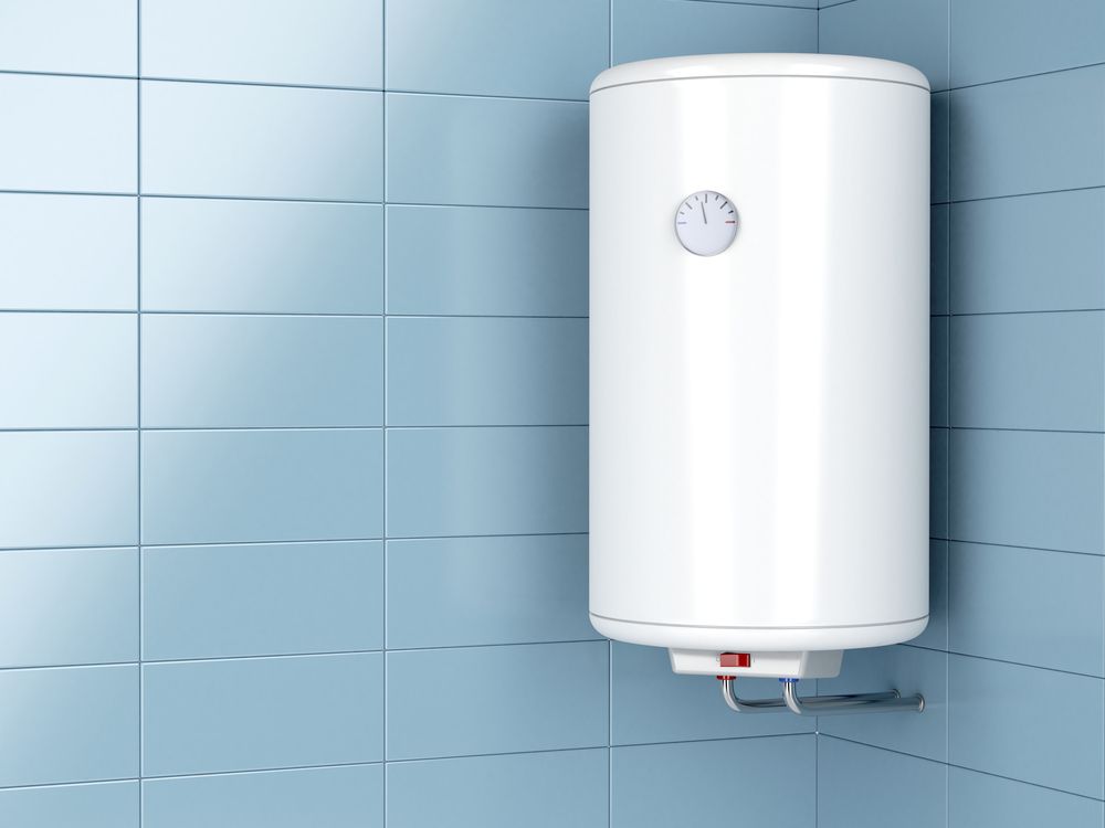 3d,Illustration,Of,Water,Heater,In,The,Bathroom