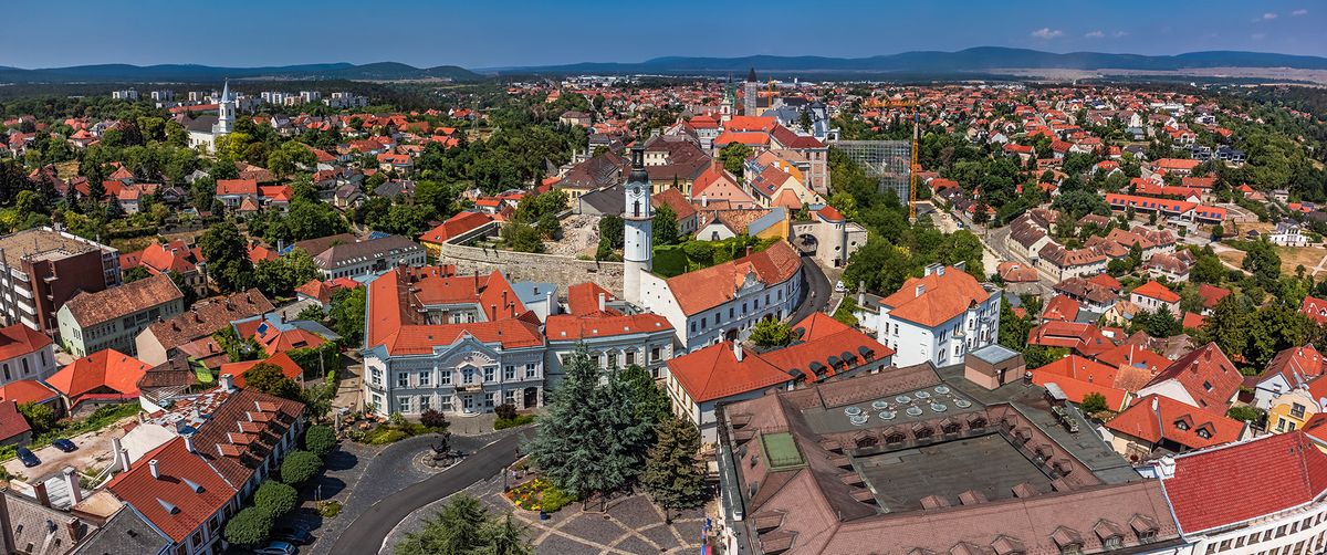 Veszprem,,Hungary,-,Aerial,Panoramic,View,Of,The,Castle,District