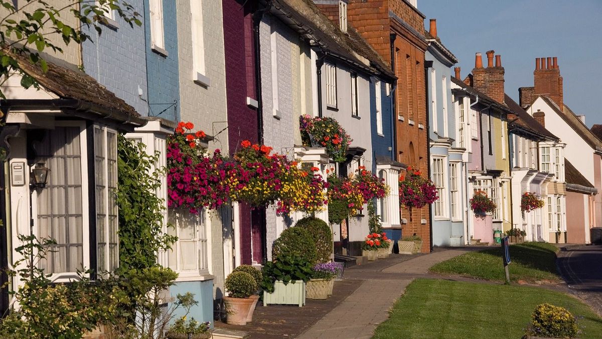 Row of pastel coloured country cottages, Alresford, Hampshire, England, United Kingdom, Europe
Row of pastel coloured country cottages, Alresford, Hampshire, England, United Kingdom, Europe (Photo by James Emmerson / Robert Harding Heritage / robertharding via AFP)