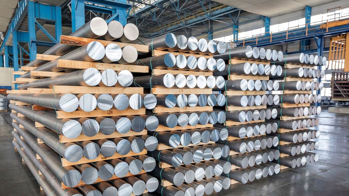 Billets,Of,Aluminium,In,The,Factory.,Manufacturing,Process,By,Which
Billets of aluminium in the factory. Manufacturing process by which a liquid material is usually poured into a mold, which contains a hollow cavity of the desired shape, and then allowed to solidify.
